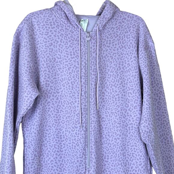 Fabletics Forever Fleece Hooded One Medium Piece Pink Lavender Cozycore Leopard - Picture 2 of 11